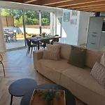 בית נופש Le Champ Du Moulin Moderne A 3 Min Du Puy Dufou