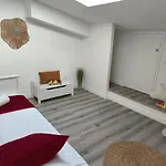 בית נופש Le Champ Du Moulin Moderne A 3 Min Du Puy Dufou *