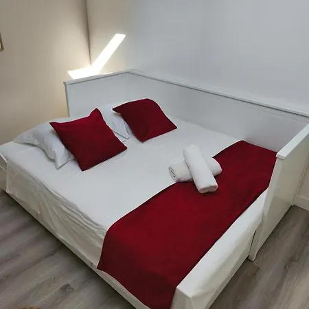 Le Champ Du Moulin Moderne A 3 Min Du Puy Dufou