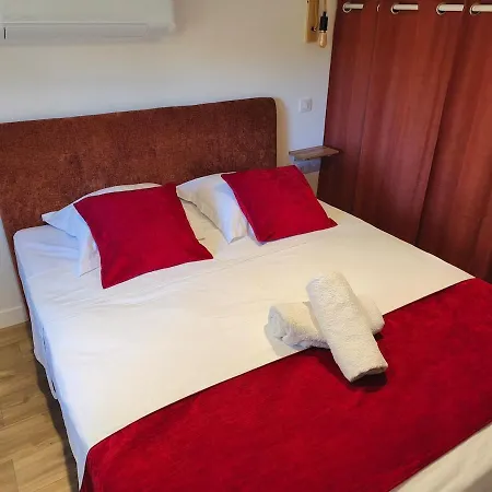 Semesterbostad Le Champ Du Moulin Moderne A 3 Min Du Puy Dufou Les Épesses