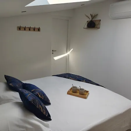 Semesterbostad Le Champ Du Moulin Moderne A 3 Min Du Puy Dufou *