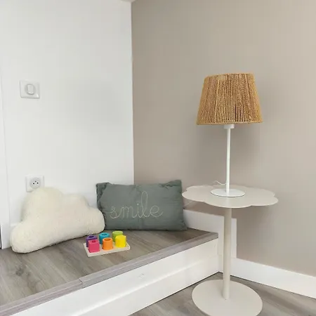 Le Champ Du Moulin Moderne A 3 Min Du Puy Dufou Les Épesses