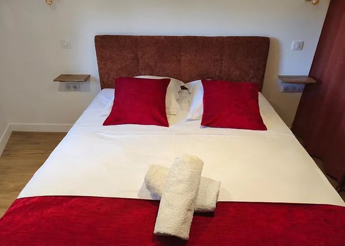 Le Champ Du Moulin Moderne à 3 Min Du Puy Dufou Hébergement de vacances *