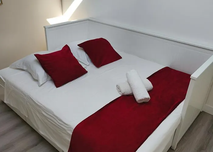 Le Champ Du Moulin Moderne à 3 Min Du Puy Dufou