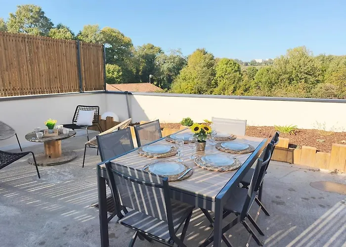 Hébergement de vacances Le Champ Du Moulin Moderne à 3 Min Du Puy Dufou Les Épesses